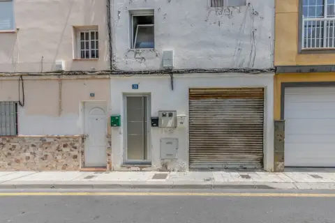 Piso en calle C- Hernández Amador