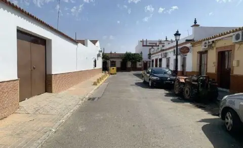 Chalet adosado en calle de la Manzanilla