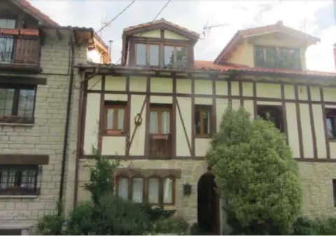 Chalet en calle Ringlera