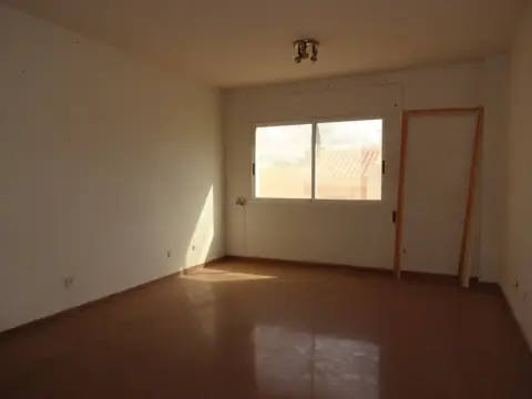 Piso en calle C- Jacinto Benavente