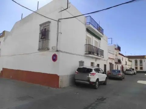 Chalet adosado en calle de la Marquesa