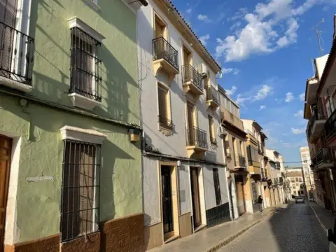 Piso en calle C- Horno