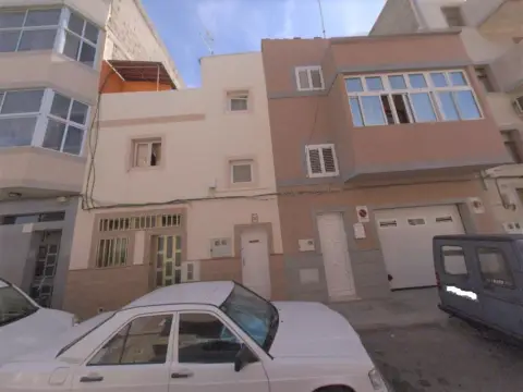 Piso en calle Alonso Quintero