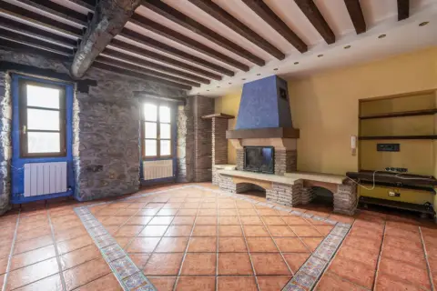 Piso en calle C- Oro Auzoa