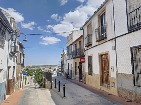 Chalet adosado en calle del Encinar