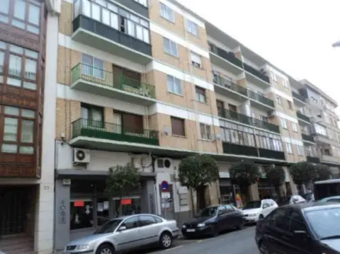 Piso en Avenida de Santa Ana