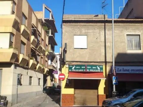 Chalet adosado en calle C- Enrique Aperador