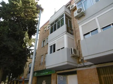 Piso en calle C- Cipreses