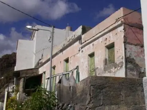 Piso en calle C- La Cruz