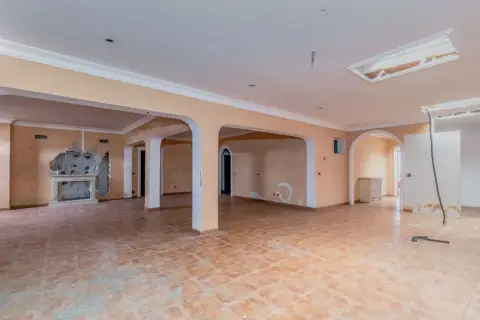 Chalet adosado en calle C- Botello