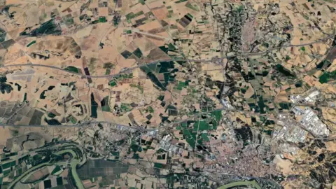 Terreno en calle C- Valpertuna