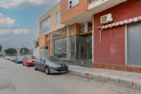 Local comercial en calle de Cañizares