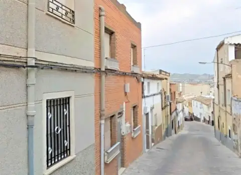 Chalet adosado en calle C- Castillo