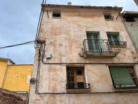 Chalet adosado en calle C- Arrabal