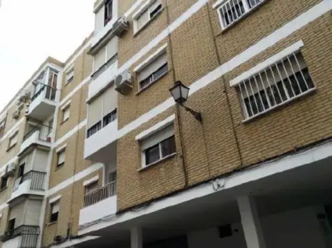 Piso en calle C- Antonio Mairena