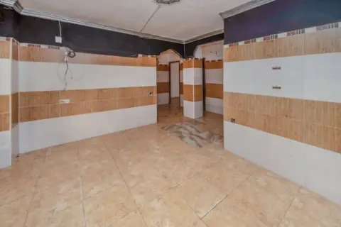 Piso en calle C- Perla