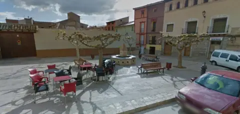 Chalet adosado en calle General Franco