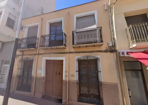 Piso en calle C- Teniente Flomesta