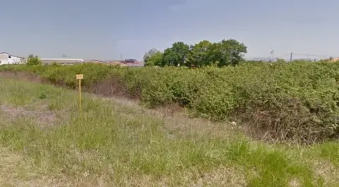 Terreno en calle Granda Siero. Cierro de La Braña