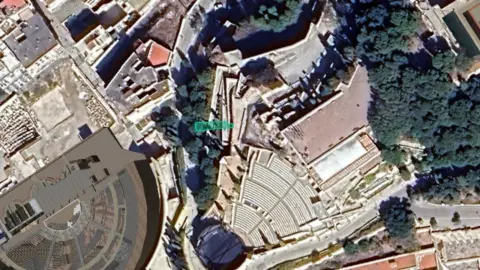 Terreno en calle Carretera Media Sala