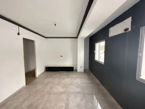 Piso en calle C- San Antonio