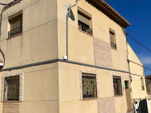 Chalet en calle C- Castelar