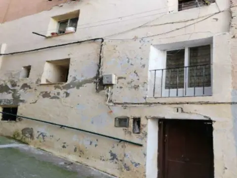 Chalet en calle C- Perero