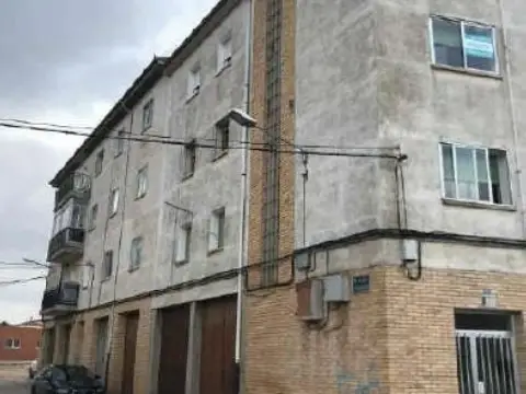 Piso en calle C- Calatañador