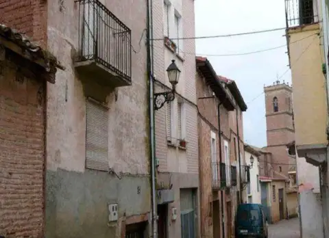 Chalet en calle C- La Plaza