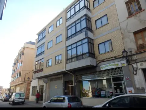 Piso en calle C- García Castellanos