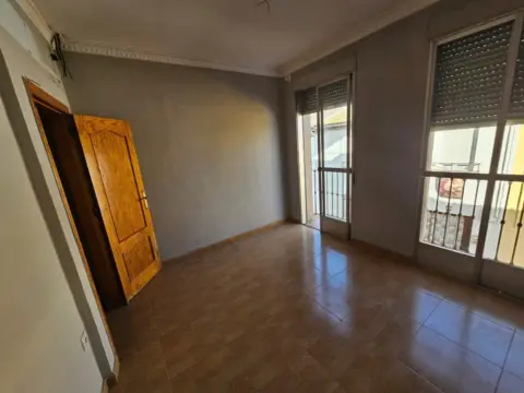 Casa en calle C- Iznajar