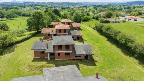 Chalet en calle Urbanización Brisas