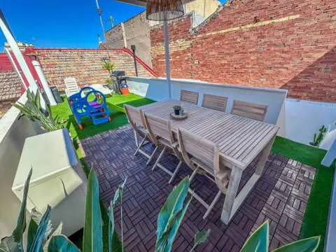 Casa en calle C- Arturo Pérez Reverte