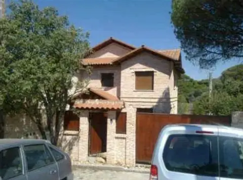 Chalet en calle C- Encina