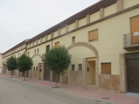 Chalet adosado en calle C- Juan Antonio García