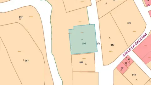 Terreno en calle Poligono2