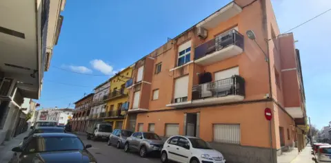 Piso en calle C- Alfou