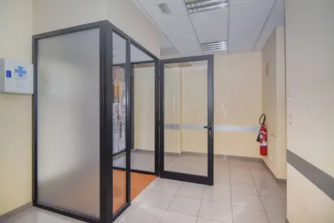 Local comercial en calle C- Ponent