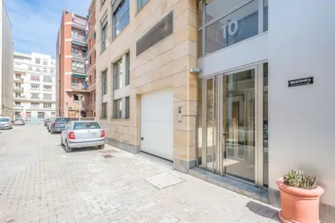 Garaje en calle C- Padilla