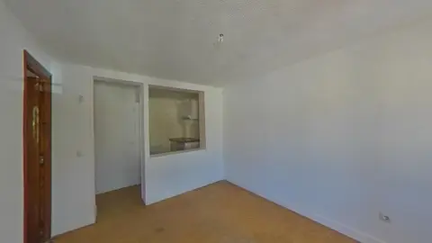 Piso en calle C- Terriente