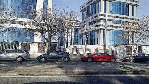 Garaje en calle C- Astronomía