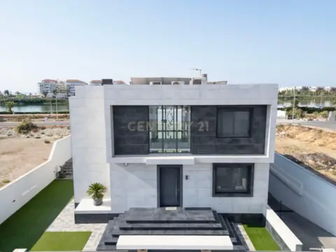 Chalet en Bulevar de El Ejido