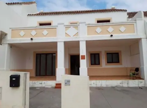 Chalet en calle Doña Julia