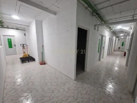 Local comercial en calle Sevilla