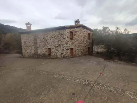 Chalet en calle Diseminado Colomer de Dalt. Polígono 1.