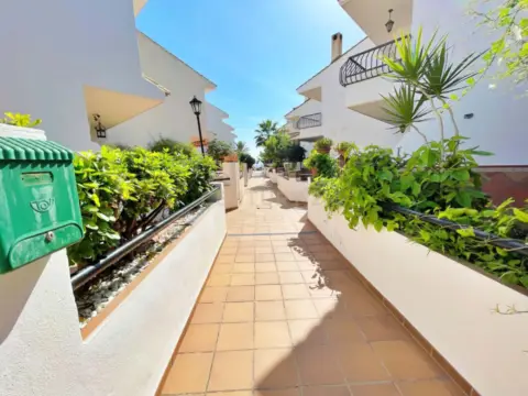 Pavillon à calle Carretera Málaga-Almería