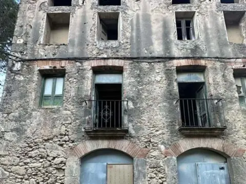 Chalet en Carrer de la Font de la Reina