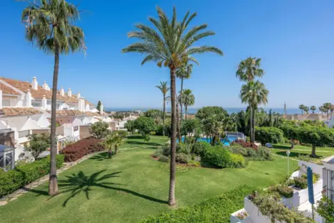 Chalet en calle del Jazmín