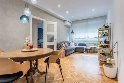 Piso en Avinguda de la Mare de Déu de Montserrat