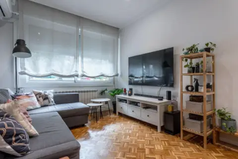 Piso en Avinguda de la Mare de Déu de Montserrat